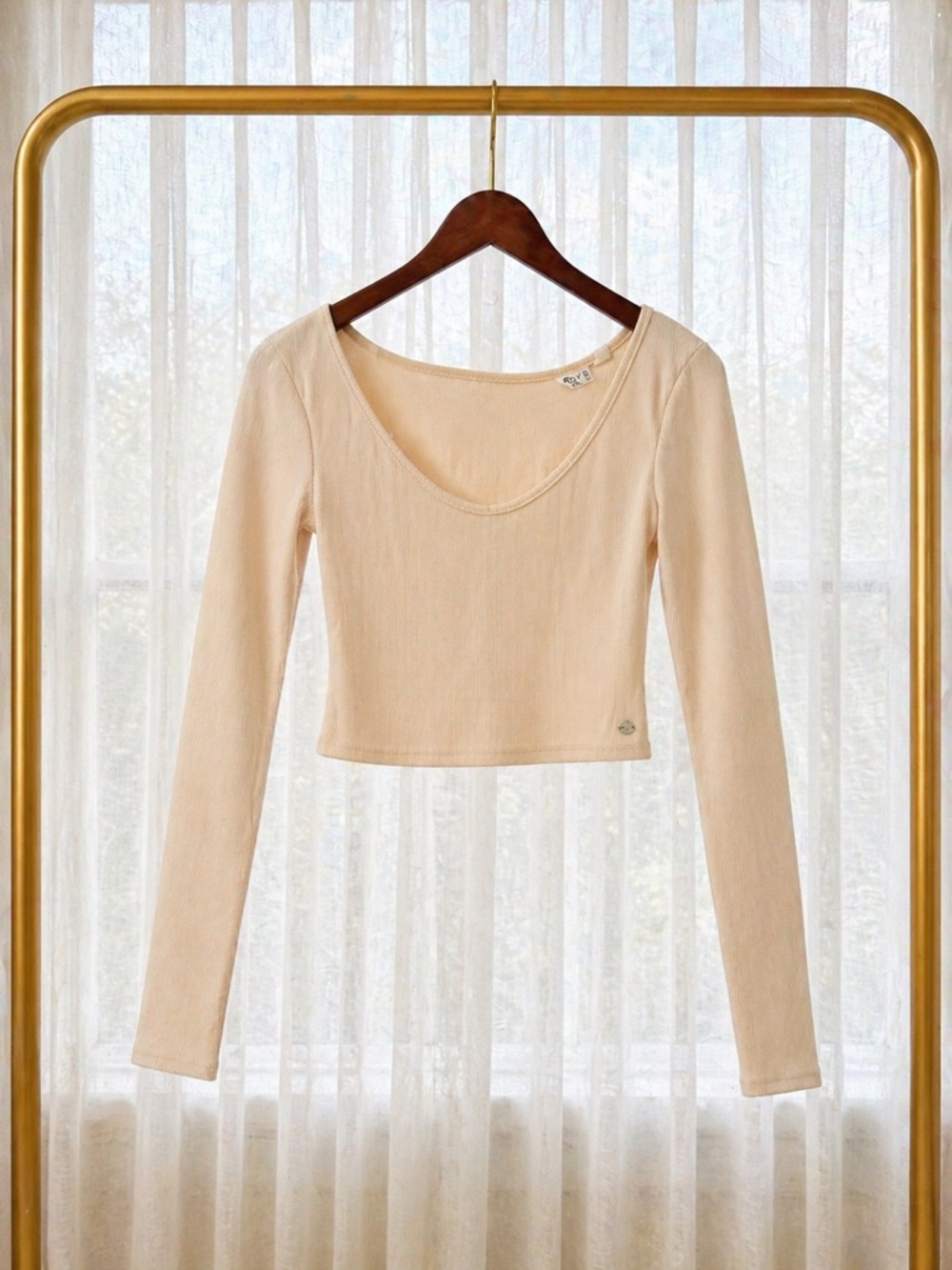 Roxy Cream Scoop-Neck Ribbed Long-Sleeve Crop Top